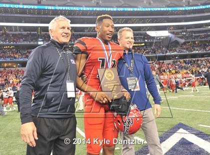 Thumbnail 2 in Cedar Hill vs. Katy (UIL 6A Division 2 Final) photogallery.