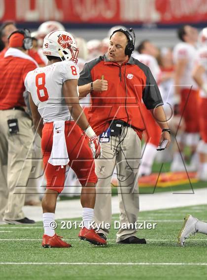 Thumbnail 2 in Cedar Hill vs. Katy (UIL 6A Division 2 Final) photogallery.