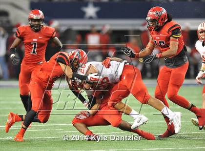 Thumbnail 1 in Cedar Hill vs. Katy (UIL 6A Division 2 Final) photogallery.