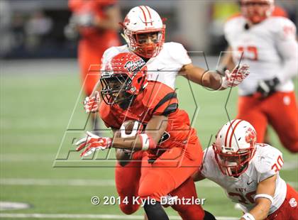 Thumbnail 3 in Cedar Hill vs. Katy (UIL 6A Division 2 Final) photogallery.
