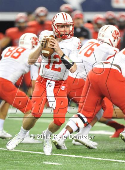 Thumbnail 1 in Cedar Hill vs. Katy (UIL 6A Division 2 Final) photogallery.