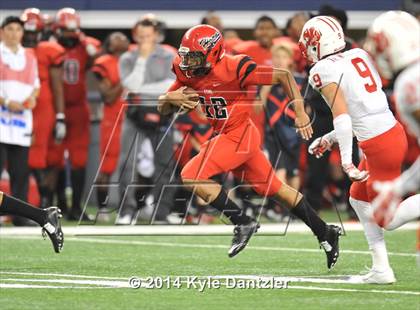 Thumbnail 1 in Cedar Hill vs. Katy (UIL 6A Division 2 Final) photogallery.