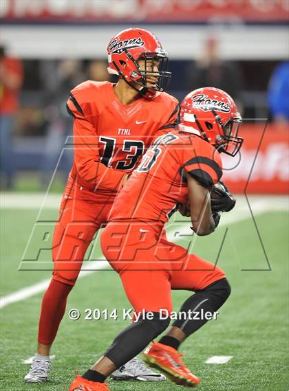Thumbnail 3 in Cedar Hill vs. Katy (UIL 6A Division 2 Final) photogallery.