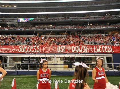Thumbnail 3 in Cedar Hill vs. Katy (UIL 6A Division 2 Final) photogallery.
