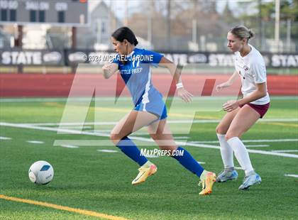 Thumbnail 3 in Seattle Prep vs Mt. Spokane (WIAA 3A Semifinal) photogallery.