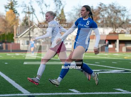 Thumbnail 2 in Seattle Prep vs Mt. Spokane (WIAA 3A Semifinal) photogallery.