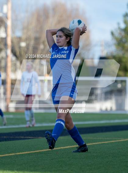 Thumbnail 2 in Seattle Prep vs Mt. Spokane (WIAA 3A Semifinal) photogallery.