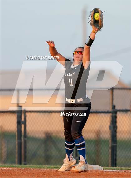 Thumbnail 2 in Deer Creek vs. Choctaw photogallery.