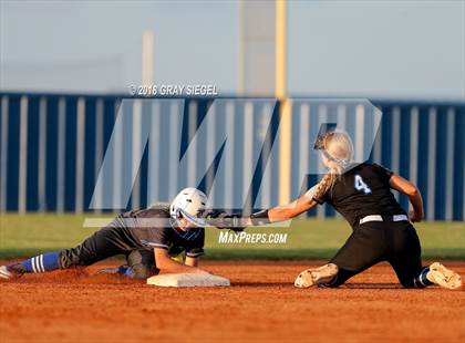 Thumbnail 2 in Deer Creek vs. Choctaw photogallery.