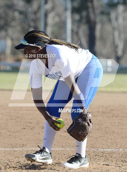 Thumbnail 2 in Los Altos vs. Norco (Dana Housley Memorial Tournament) photogallery.