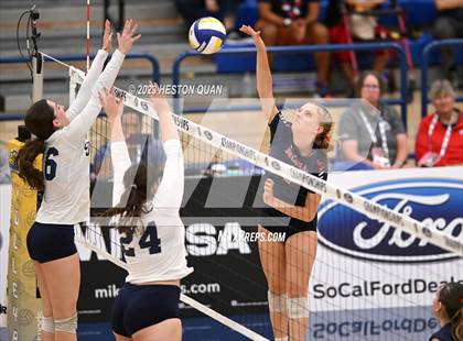 Thumbnail 1 in Beckman vs. Campbell Hall (CIF-SS D3 Final) photogallery.