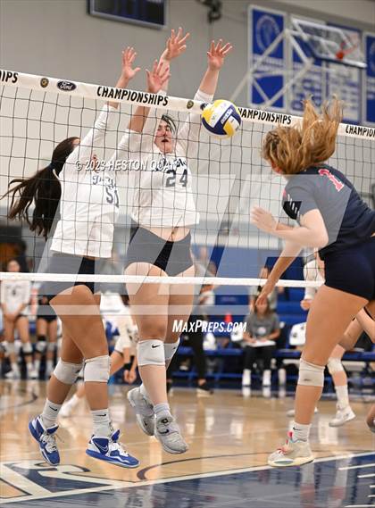 Thumbnail 2 in Beckman vs. Campbell Hall (CIF-SS D3 Final) photogallery.