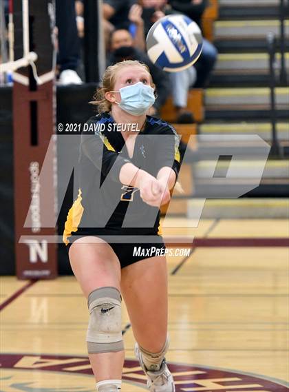 Thumbnail 3 in Christian Brothers vs. Lincoln (CIF SJS D3 Final) photogallery.