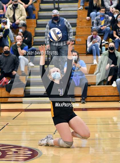 Thumbnail 3 in Christian Brothers vs. Lincoln (CIF SJS D3 Final) photogallery.