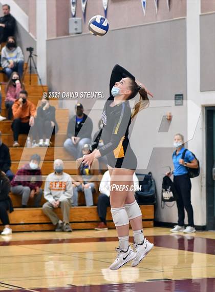 Thumbnail 3 in Christian Brothers vs. Lincoln (CIF SJS D3 Final) photogallery.
