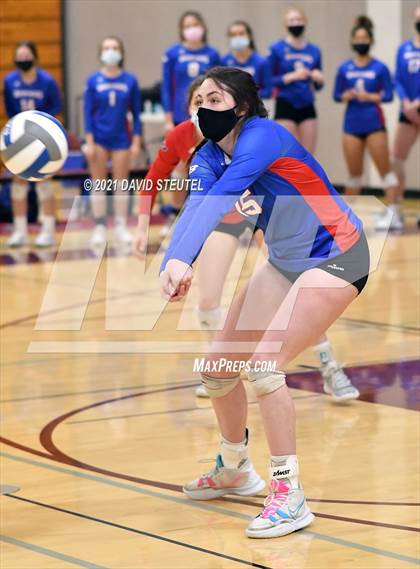 Thumbnail 3 in Christian Brothers vs. Lincoln (CIF SJS D3 Final) photogallery.