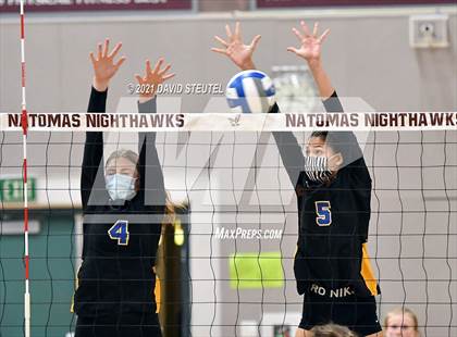 Thumbnail 2 in Christian Brothers vs. Lincoln (CIF SJS D3 Final) photogallery.