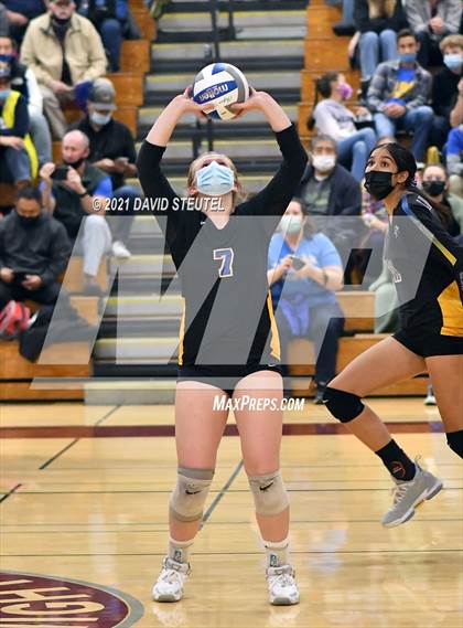 Thumbnail 2 in Christian Brothers vs. Lincoln (CIF SJS D3 Final) photogallery.