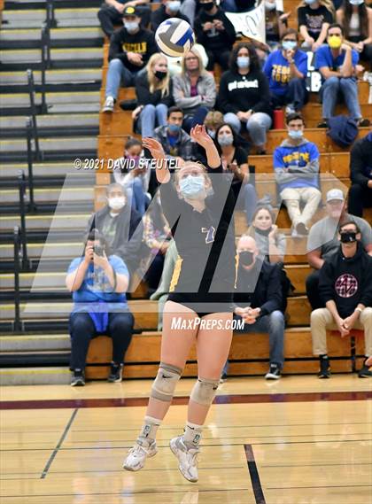 Thumbnail 3 in Christian Brothers vs. Lincoln (CIF SJS D3 Final) photogallery.