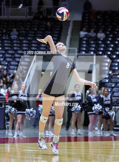 Thumbnail 1 in Randall vs. Hargrave (UIL 4A Semifinal) photogallery.