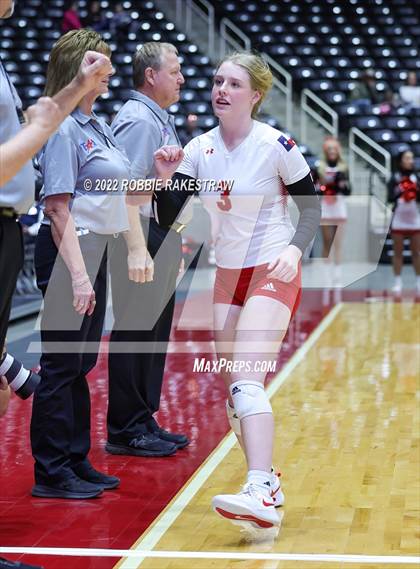 Thumbnail 3 in Randall vs. Hargrave (UIL 4A Semifinal) photogallery.