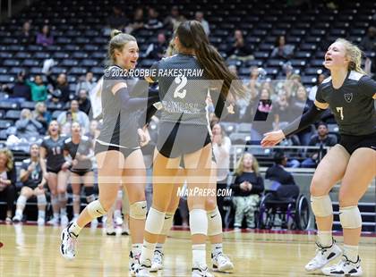 Thumbnail 3 in Randall vs. Hargrave (UIL 4A Semifinal) photogallery.