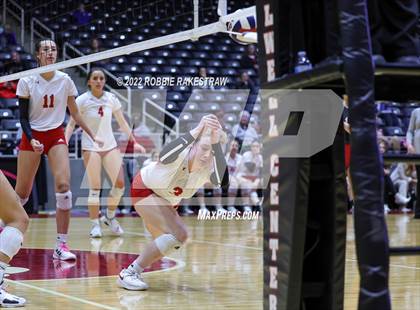 Thumbnail 2 in Randall vs. Hargrave (UIL 4A Semifinal) photogallery.