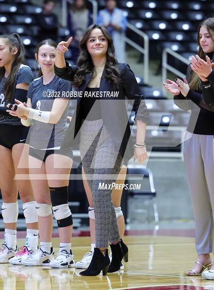 Thumbnail 1 in Randall vs. Hargrave (UIL 4A Semifinal) photogallery.