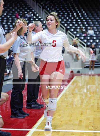 Thumbnail 2 in Randall vs. Hargrave (UIL 4A Semifinal) photogallery.