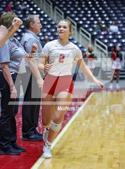 Thumbnail 2 in Randall vs. Hargrave (UIL 4A Semifinal) photogallery.