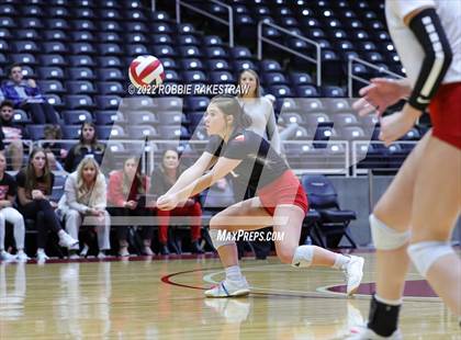 Thumbnail 1 in Randall vs. Hargrave (UIL 4A Semifinal) photogallery.