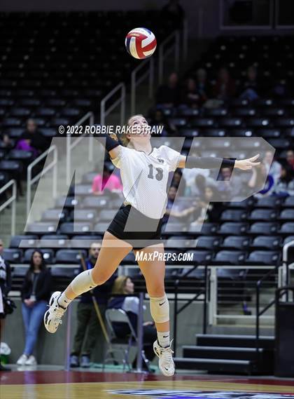 Thumbnail 3 in Randall vs. Hargrave (UIL 4A Semifinal) photogallery.