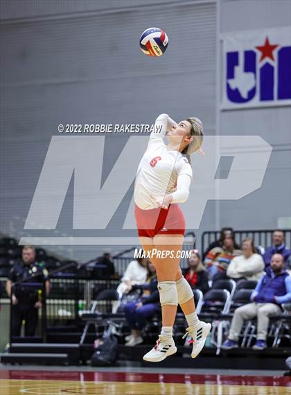 Thumbnail 3 in Randall vs. Hargrave (UIL 4A Semifinal) photogallery.