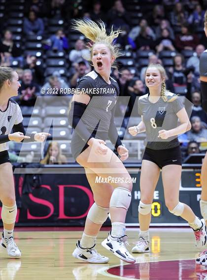 Thumbnail 3 in Randall vs. Hargrave (UIL 4A Semifinal) photogallery.