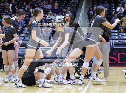 Thumbnail 3 in Randall vs. Hargrave (UIL 4A Semifinal) photogallery.