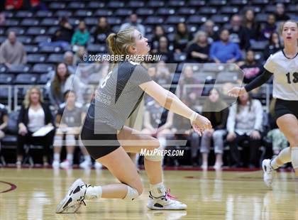Thumbnail 2 in Randall vs. Hargrave (UIL 4A Semifinal) photogallery.