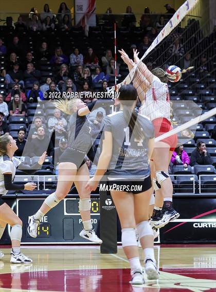 Thumbnail 1 in Randall vs. Hargrave (UIL 4A Semifinal) photogallery.