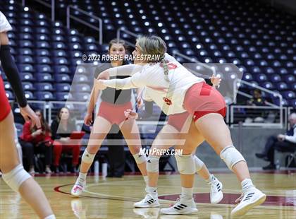 Thumbnail 1 in Randall vs. Hargrave (UIL 4A Semifinal) photogallery.