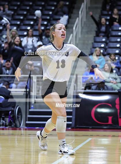 Thumbnail 3 in Randall vs. Hargrave (UIL 4A Semifinal) photogallery.