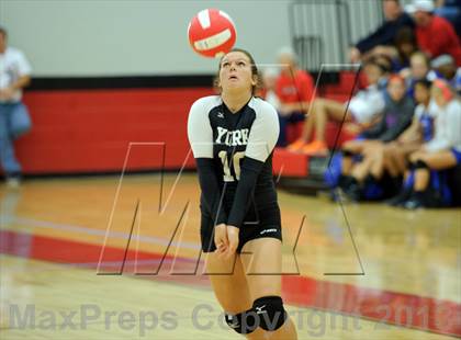 Thumbnail 3 in Fort Mill vs. York (Nation Ford Invitational) photogallery.