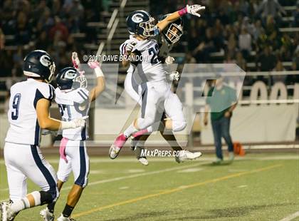 Thumbnail 3 in Camarillo @ Moorpark photogallery.