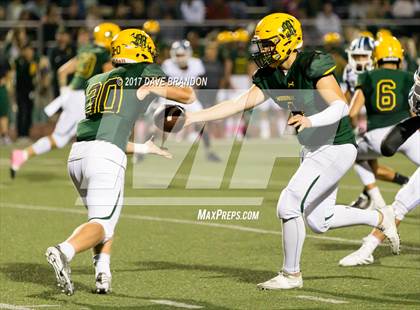 Thumbnail 3 in Camarillo @ Moorpark photogallery.