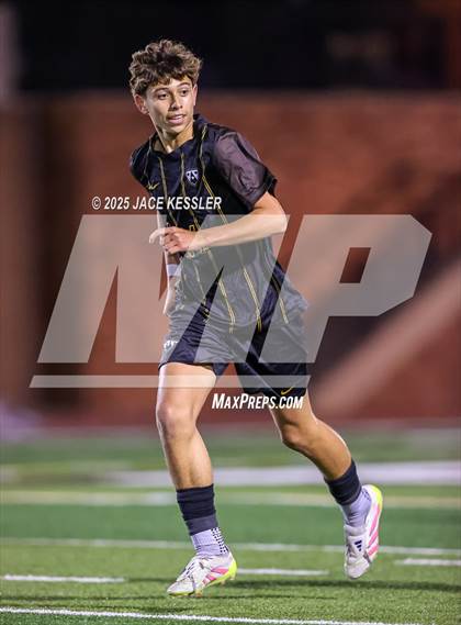 Thumbnail 3 in AGBU @ Crespi photogallery.