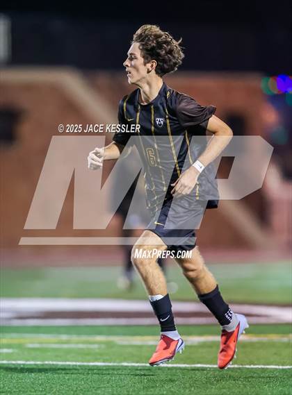 Thumbnail 1 in AGBU @ Crespi photogallery.