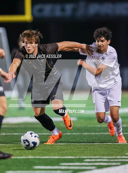 Thumbnail 3 in AGBU @ Crespi photogallery.