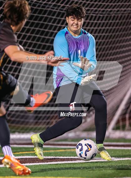 Thumbnail 2 in AGBU @ Crespi photogallery.