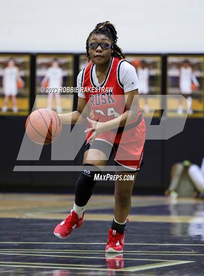 Thumbnail 2 in Rusk vs Tyler (Kaufman Holiday Tournament) photogallery.