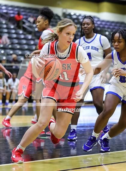 Thumbnail 1 in Rusk vs Tyler (Kaufman Holiday Tournament) photogallery.