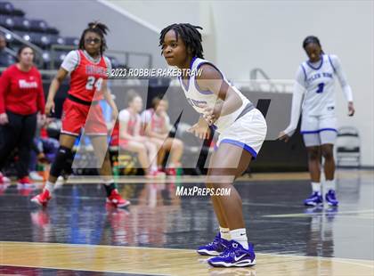 Thumbnail 1 in Rusk vs Tyler (Kaufman Holiday Tournament) photogallery.