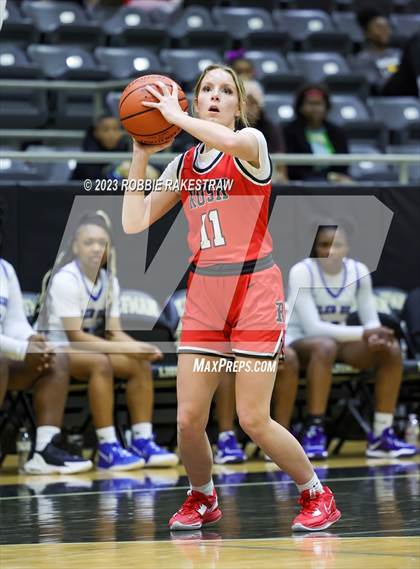 Thumbnail 3 in Rusk vs Tyler (Kaufman Holiday Tournament) photogallery.